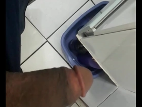 Gay cam with amateur Salvador from Bahia, watch him pleasure himself and others.