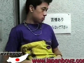 A hot Japanese bottom boy loves to get his hot ass fucked