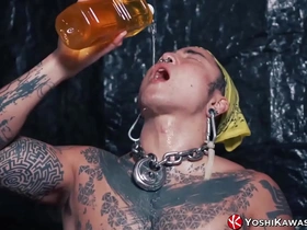 Yoshi Kawasaki’s solo hardcore fetish adventure with self-piss drinking