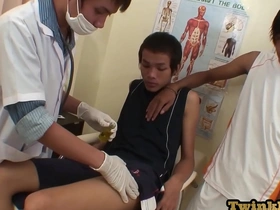 Gay threesome with medical professionals results in cum shot