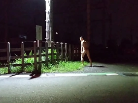 Outdoor Japanese gay amateur exhibitionist show