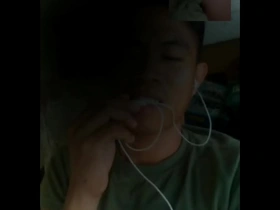 Titi and Jakols solo performances in an Asian-themed video are a disaster.