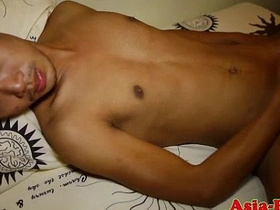 Inked Asian amateur gets raw and wild before a facial finish